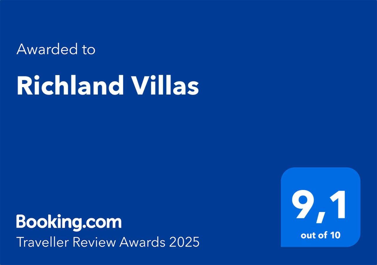 Richland Villas Flic en Flac Exterior foto
